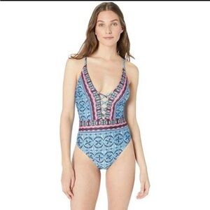 La Blanca Women's Standard V-Neck Lace Front One Piece Swimsuit, The Realist